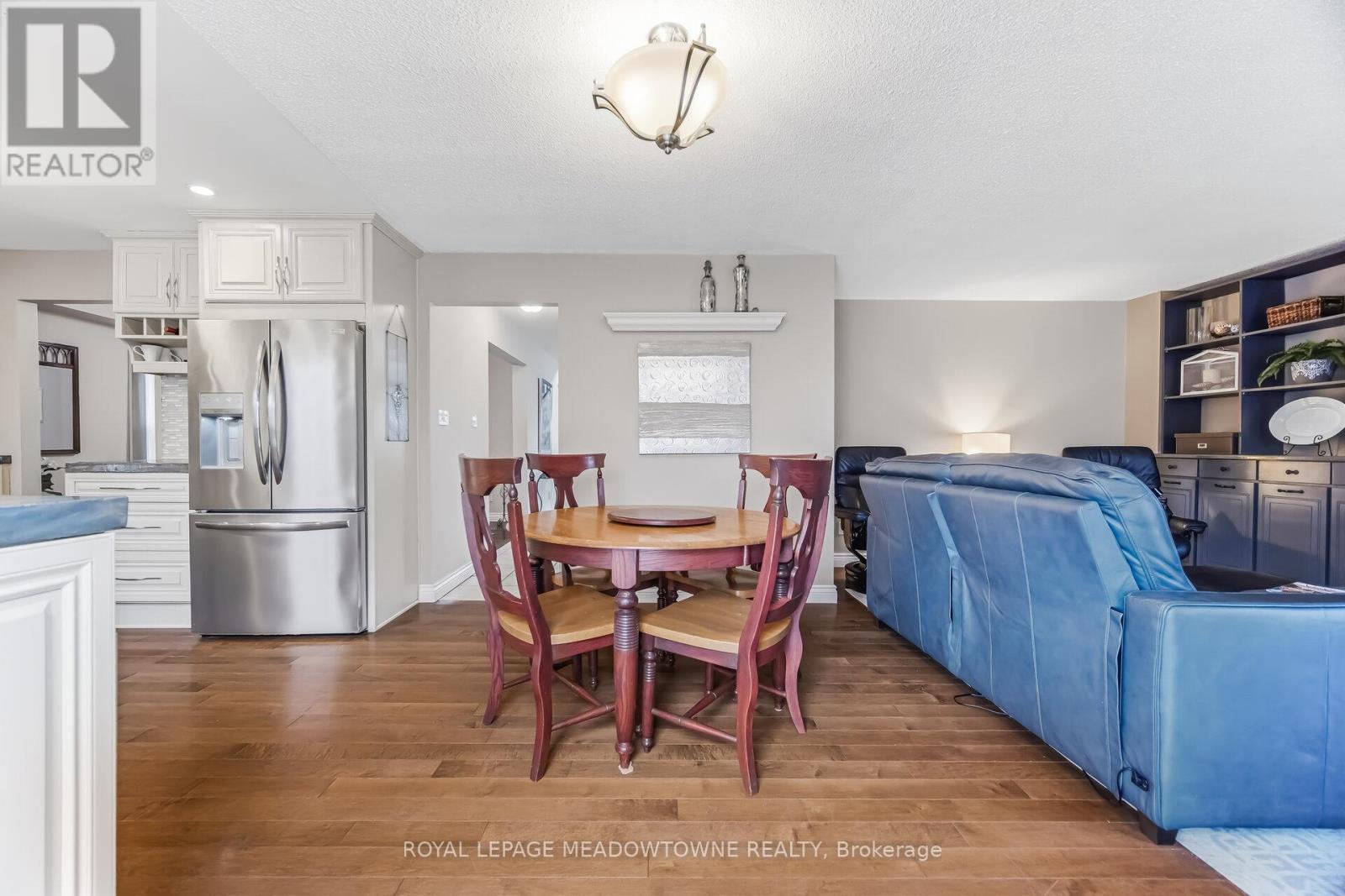 38 Mckillop Court, Brampton, Ontario  L6Y 3J2 - Photo 9 - W13040788