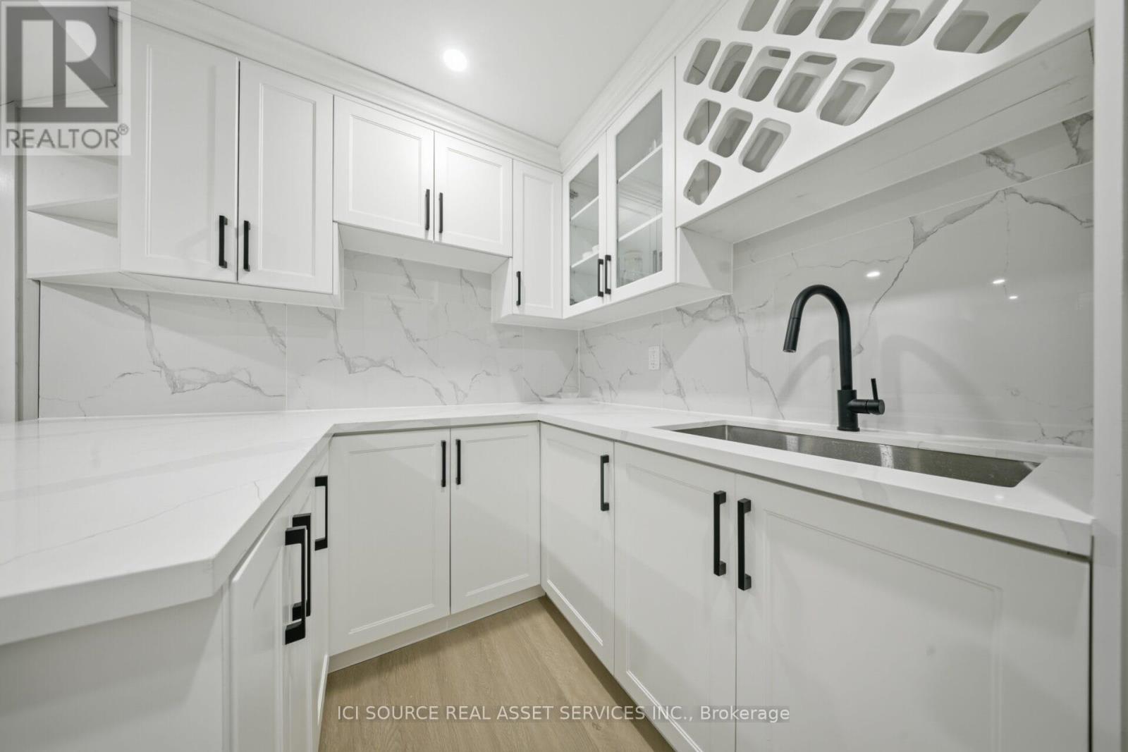 2202 Brookhaven Crescent, Oakville, Ontario  L6M 5B8 - Photo 37 - W13040848