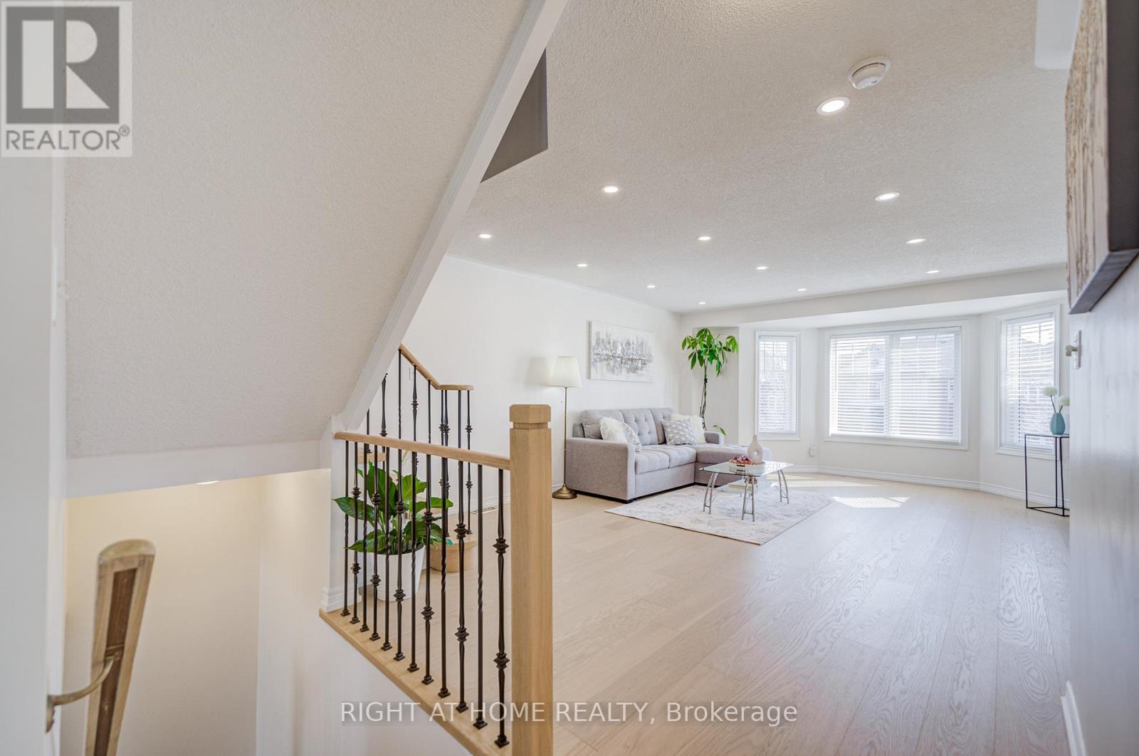 3064 Highbourne Crescent, Oakville, Ontario  L6M 5H1 - Photo 10 - W13041004