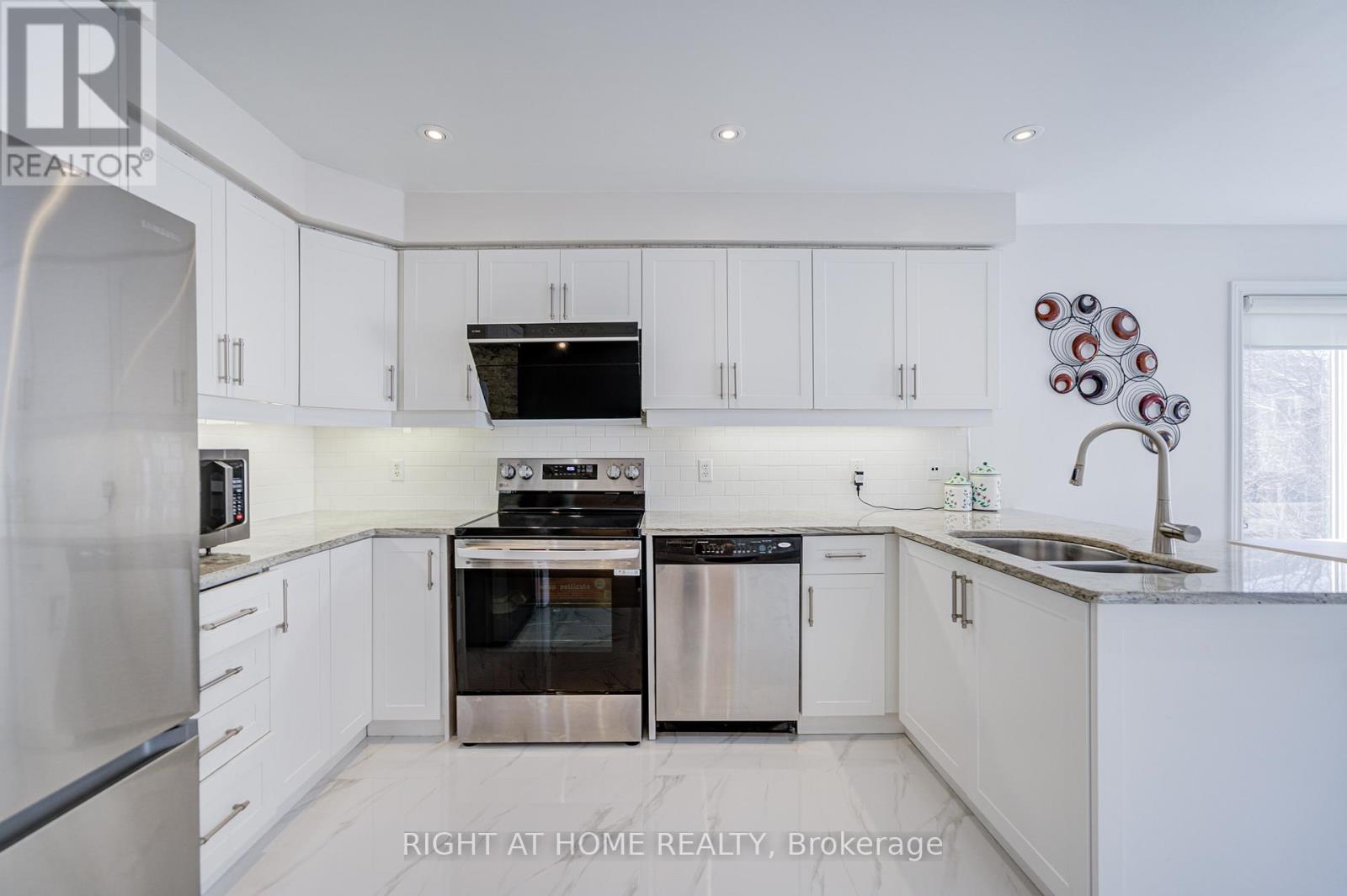 3064 Highbourne Crescent, Oakville, Ontario  L6M 5H1 - Photo 19 - W13041004