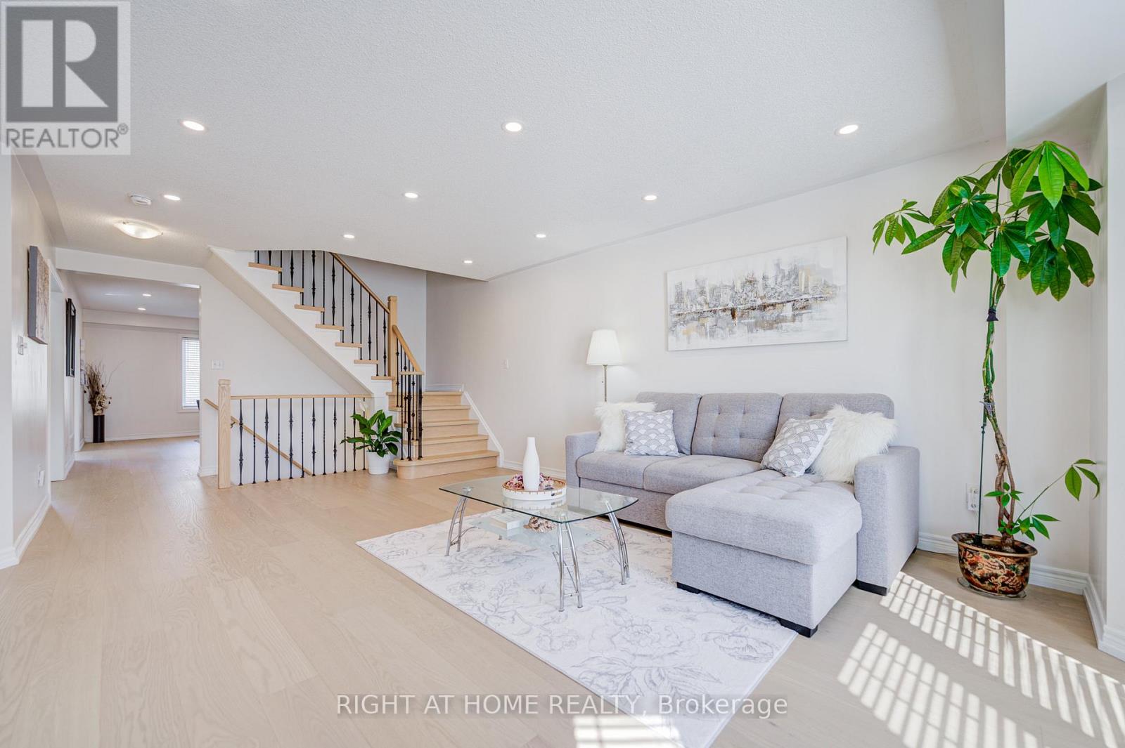 3064 Highbourne Crescent, Oakville, Ontario  L6M 5H1 - Photo 8 - W13041004