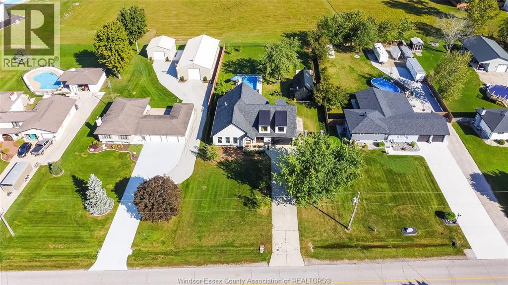 77 Bissonnette Lane, Lakeshore, Ontario  N0R 1V0 - Photo 2 - 26009135