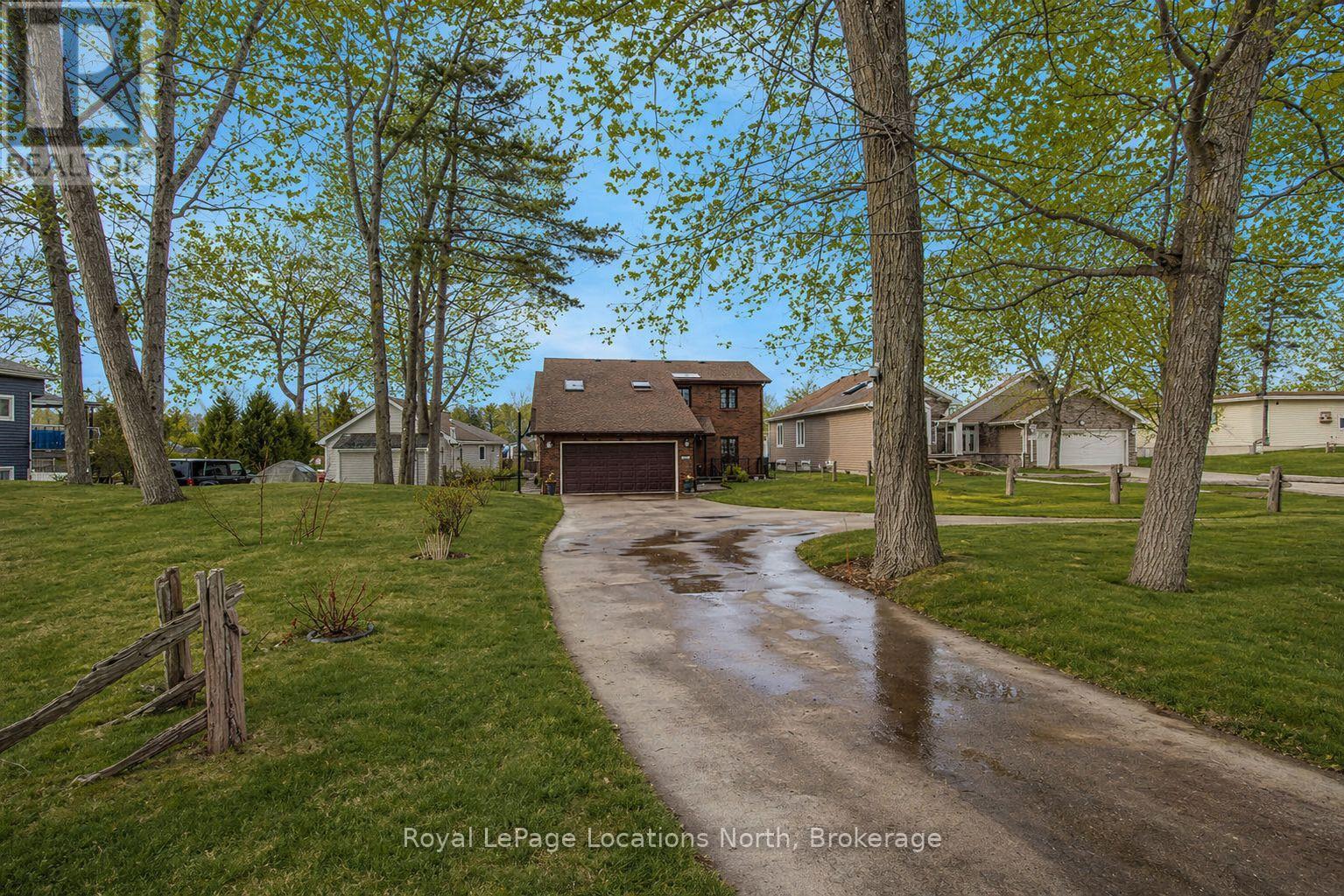 1180 River Road W, Wasaga Beach, Ontario  L9Z 2W7 - Photo 2 - S12857408