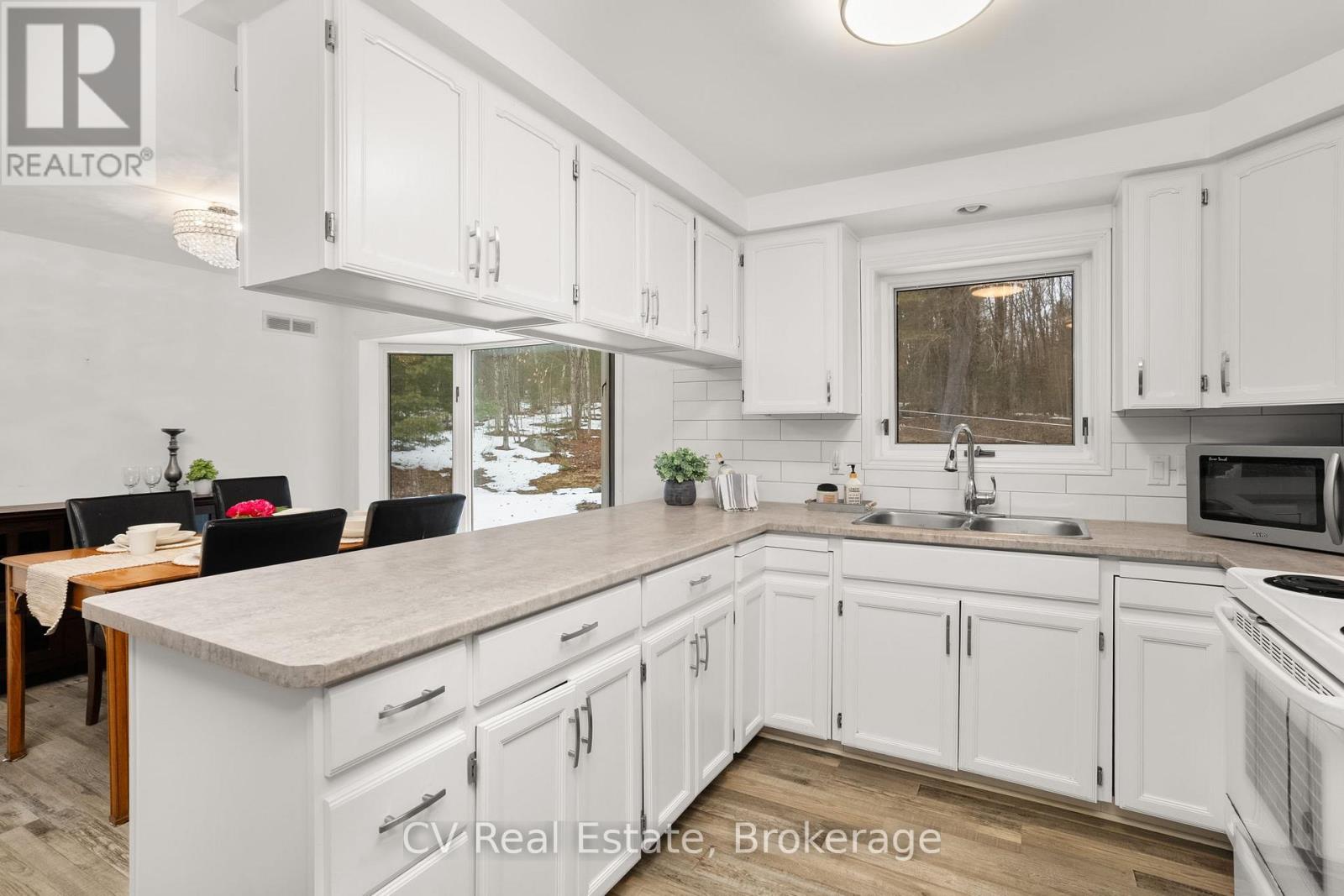 1183 Echo Lake Road, Lake Of Bays, Ontario  P0B 1A0 - Photo 14 - X12986702