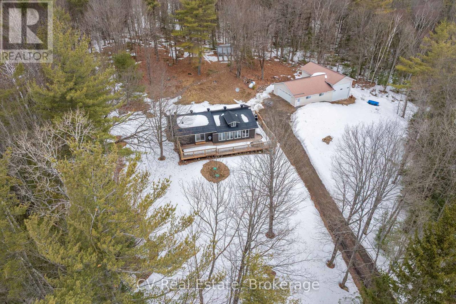 1183 Echo Lake Road, Lake Of Bays, Ontario  P0B 1A0 - Photo 2 - X12986702