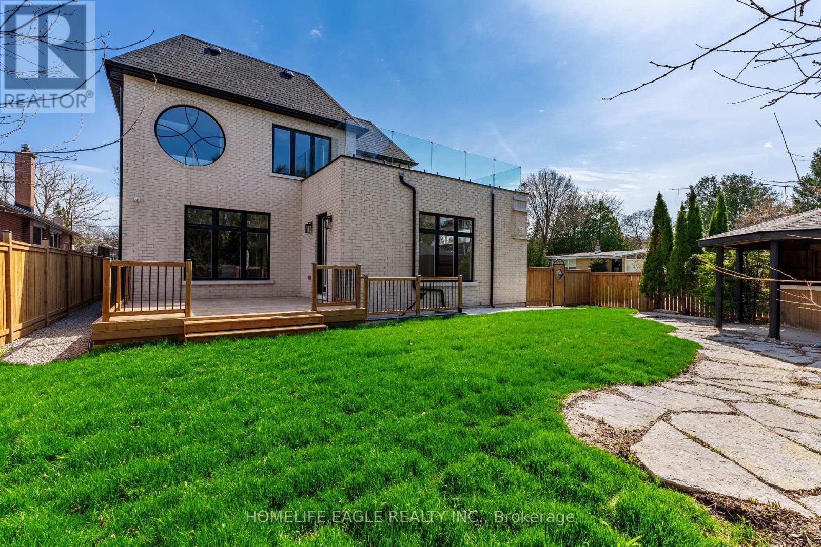 52 Child Drive, Aurora, Ontario  L4G 1Y5 - Photo 46 - N12991166