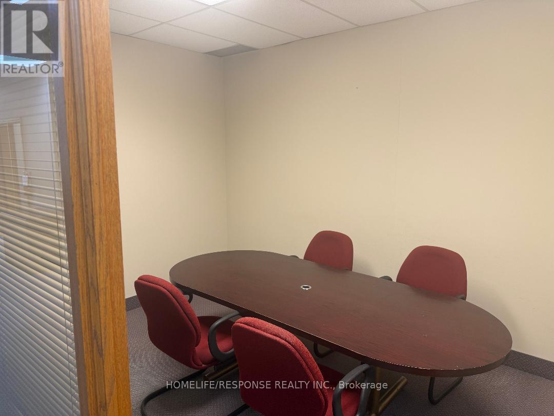 Upper And Lower - 4304 Village Centre Court, Mississauga, Ontario  L4Z 1S2 - Photo 11 - W12965586