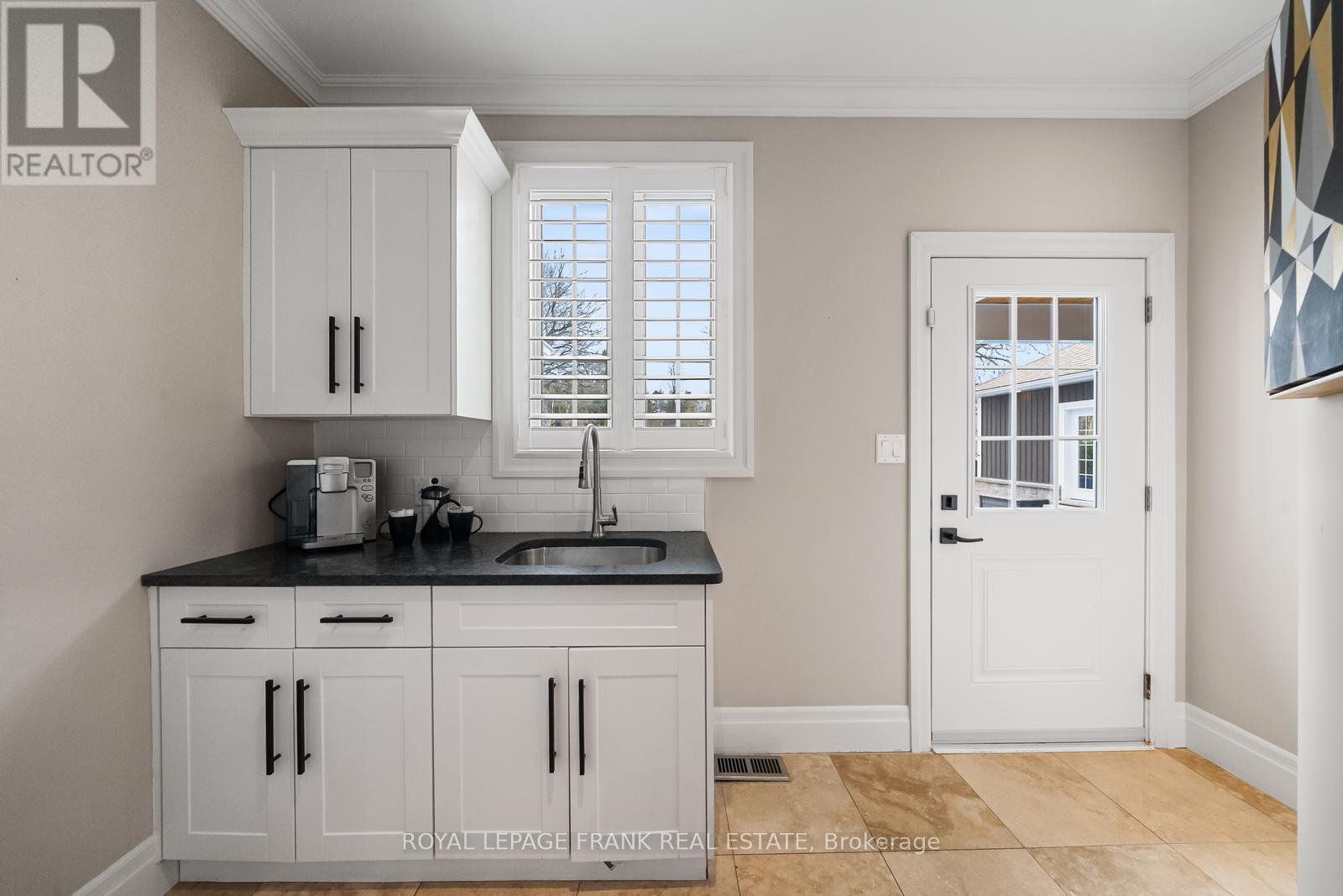 325 Maine Street, Oshawa, Ontario  L1L 1A8 - Photo 17 - E13039414