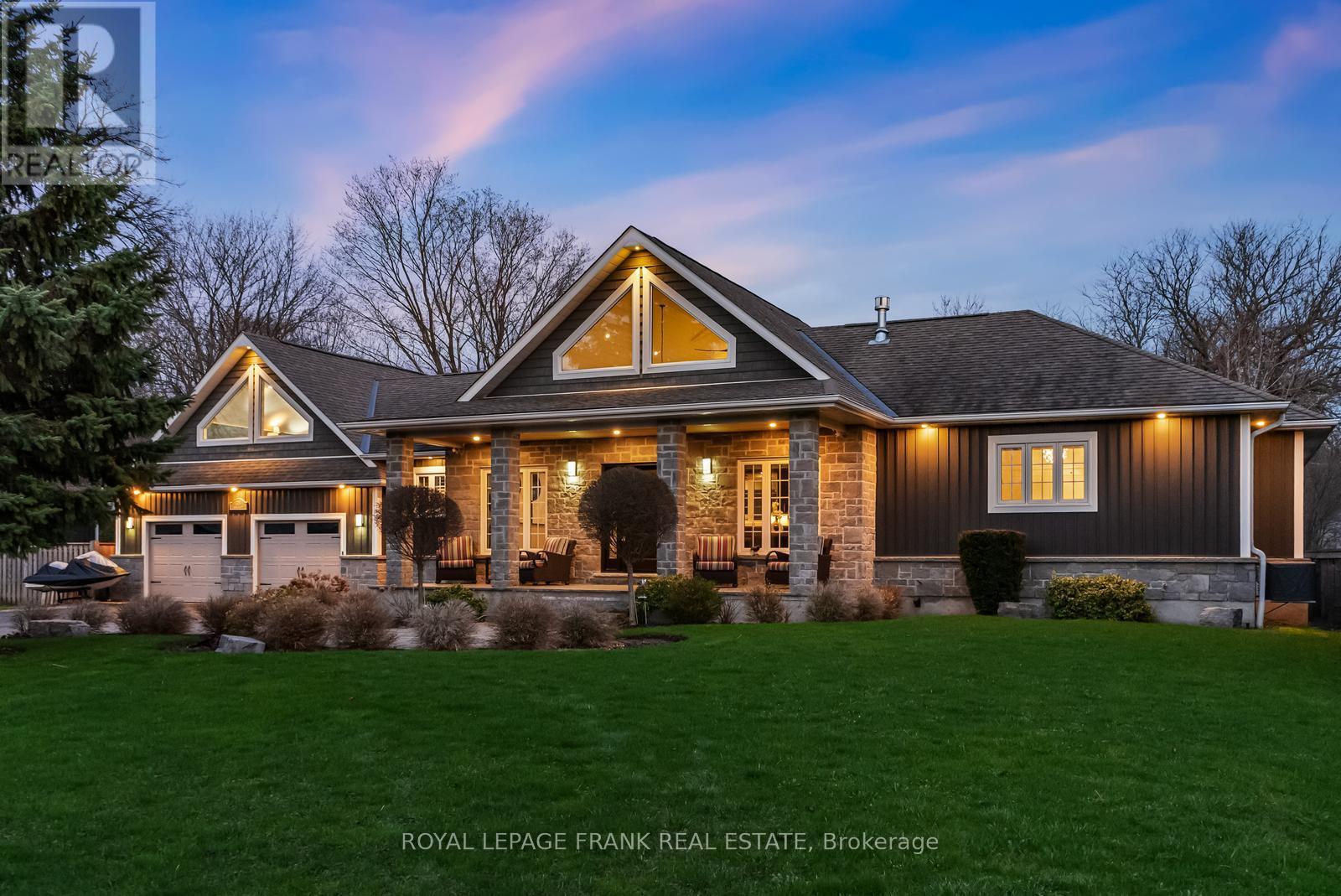 325 MAINE STREET, Oshawa, Ontario