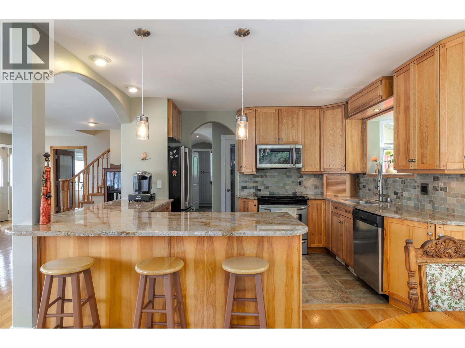 17824 Juniper Cove Road, Lake Country, British Columbia  V4V 1B8 - Photo 4 - 10384385