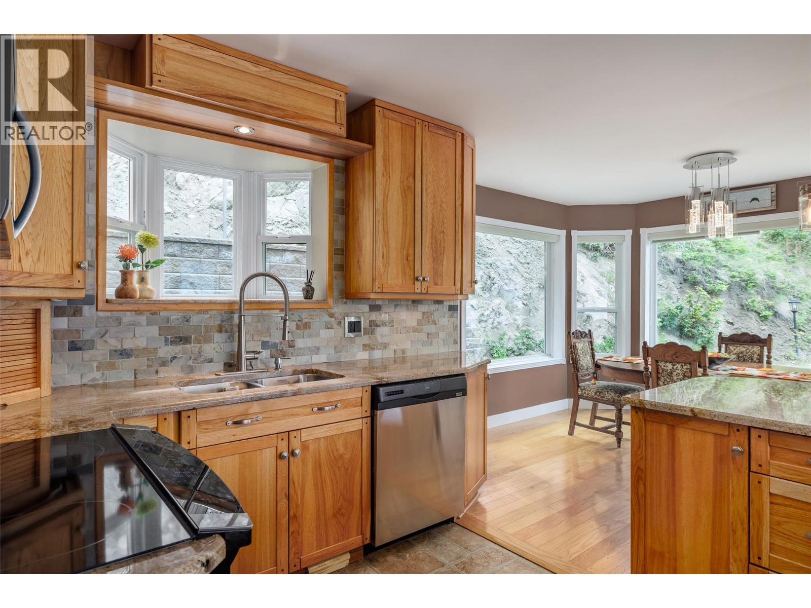 17824 Juniper Cove Road, Lake Country, British Columbia  V4V 1B8 - Photo 5 - 10384385