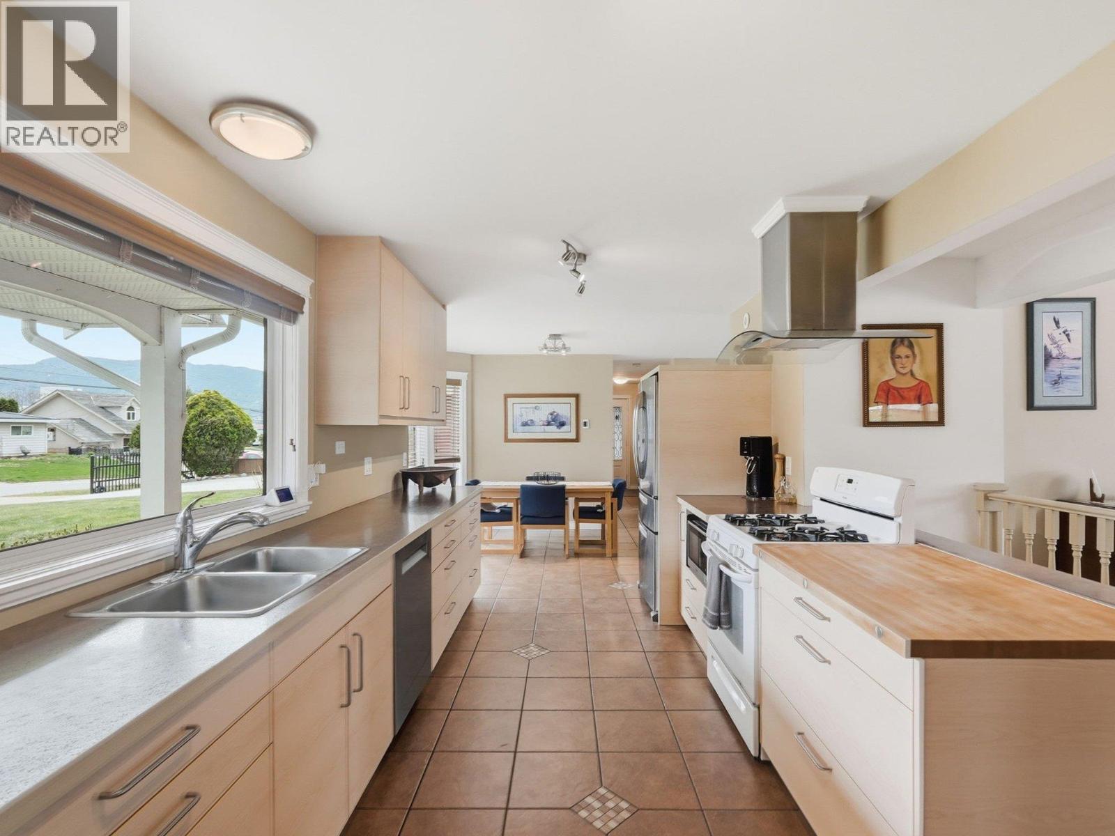 855 Ross Avenue, Penticton, British Columbia  V2A 3A5 - Photo 18 - 10382199