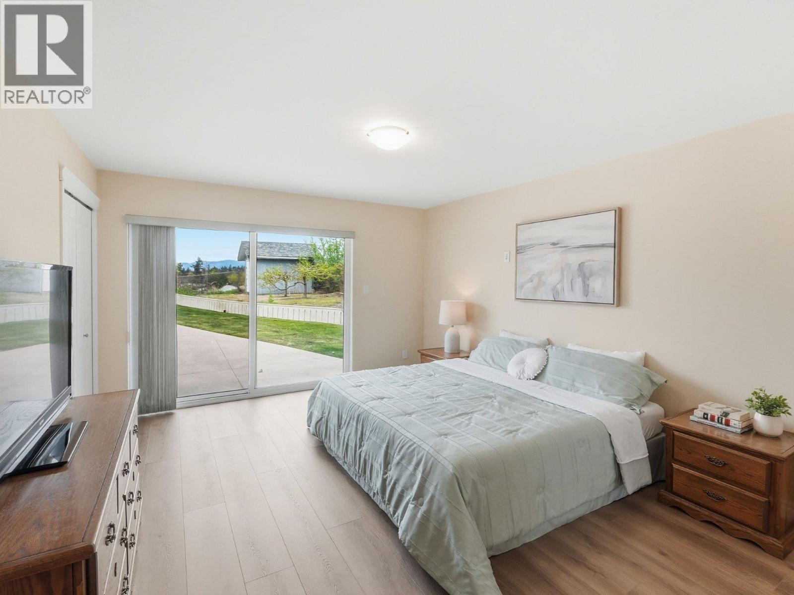 855 Ross Avenue, Penticton, British Columbia  V2A 3A5 - Photo 4 - 10382199