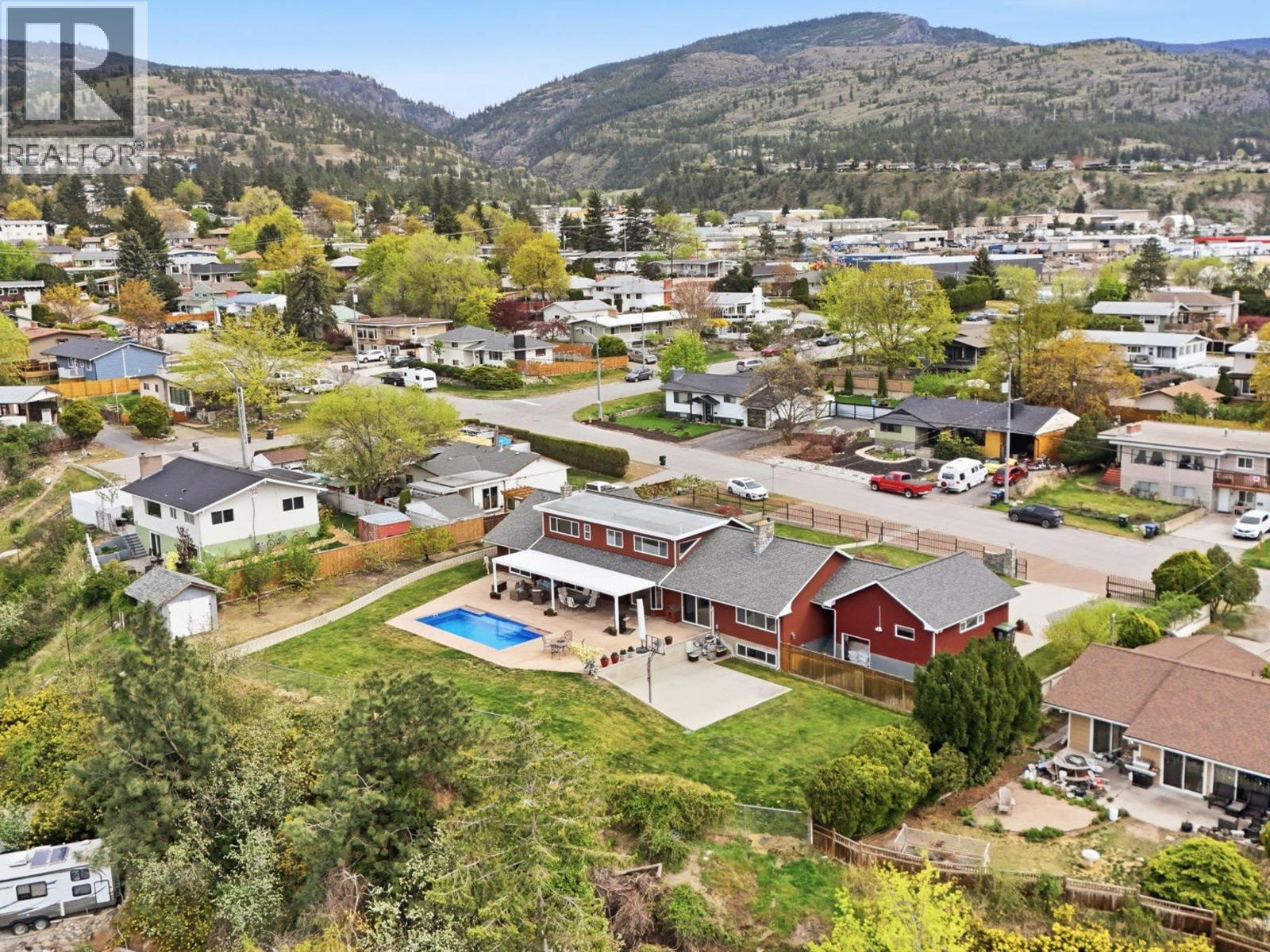 855 Ross Avenue, Penticton, British Columbia  V2A 3A5 - Photo 5 - 10382199