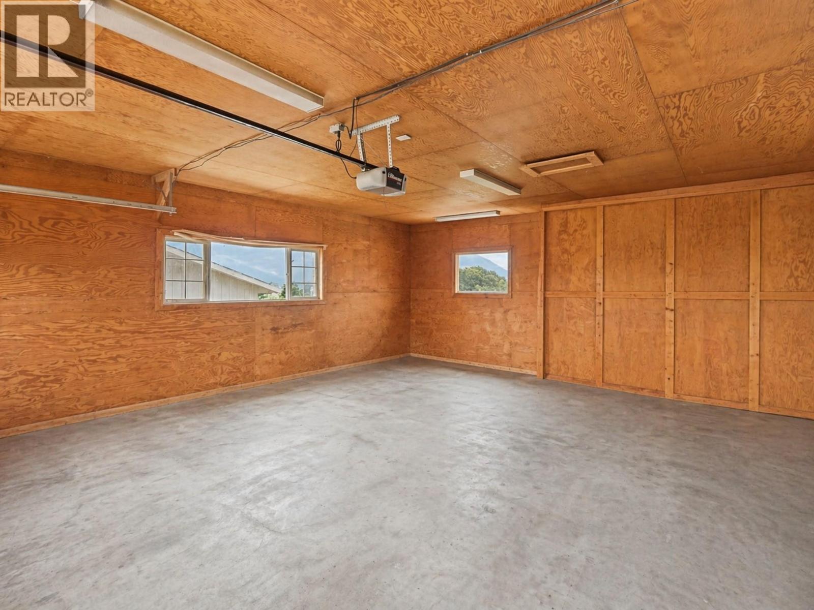 855 Ross Avenue, Penticton, British Columbia  V2A 3A5 - Photo 63 - 10382199