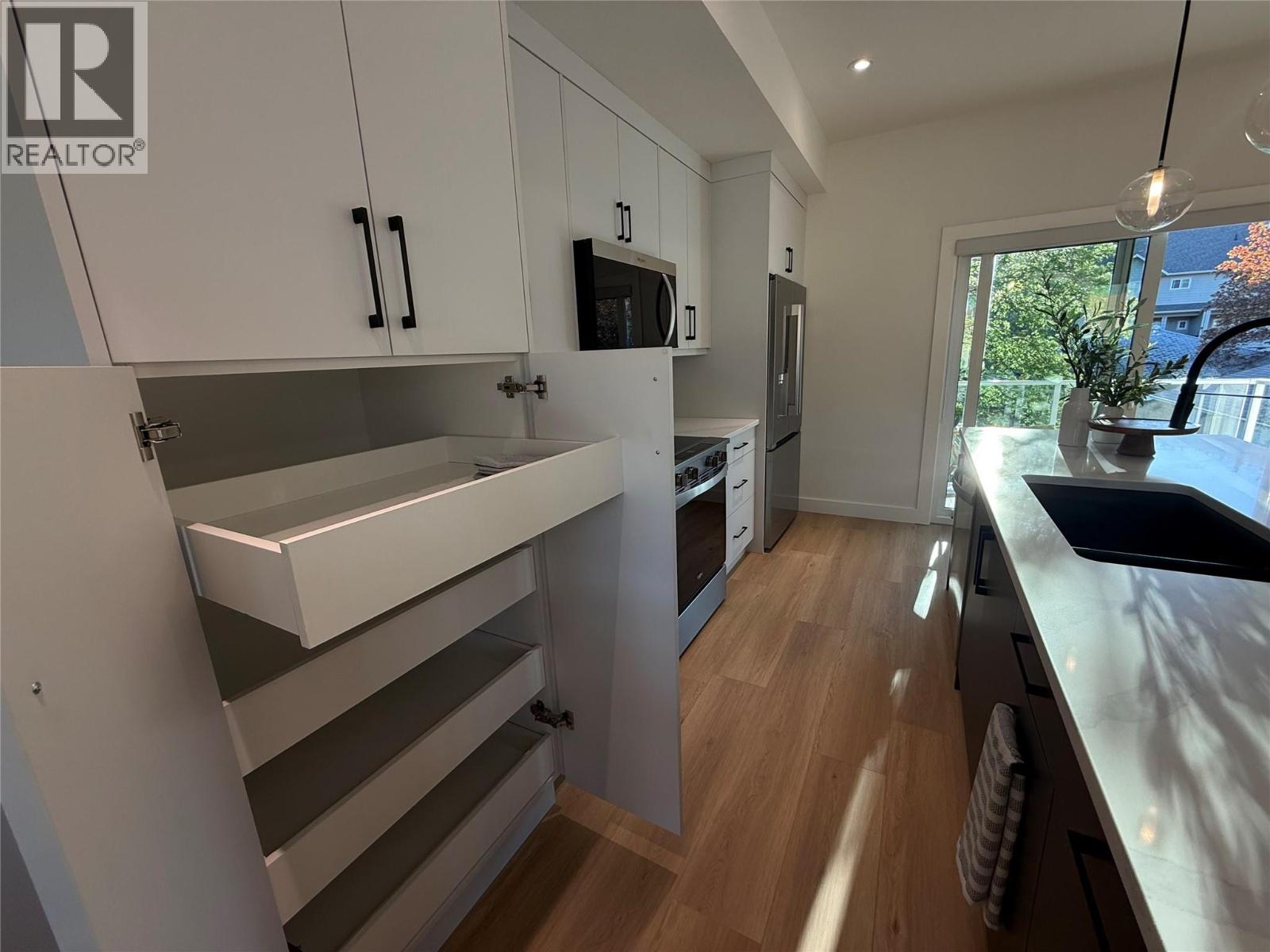 143 Green Avenue Unit# 101, Penticton, British Columbia  V2A 3S9 - Photo 8 - 10371592