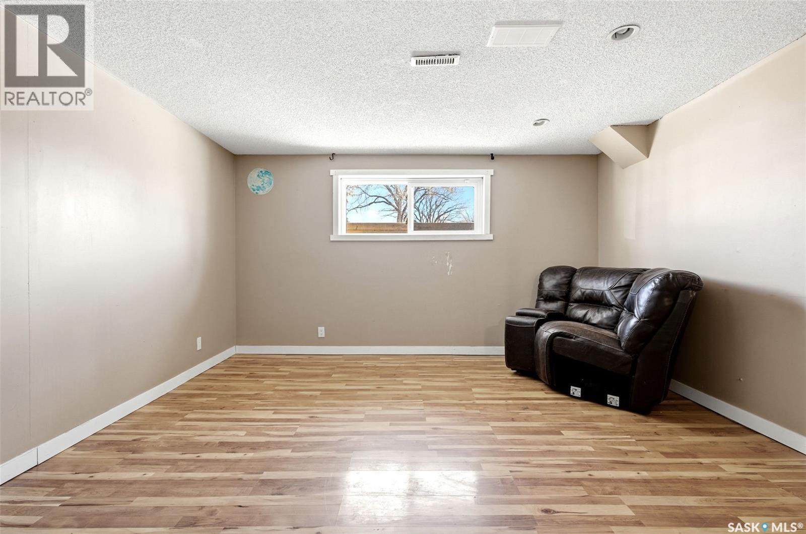 34 Glasgow Street, Regina, Saskatchewan  S4X 1E1 - Photo 22 - SK033383