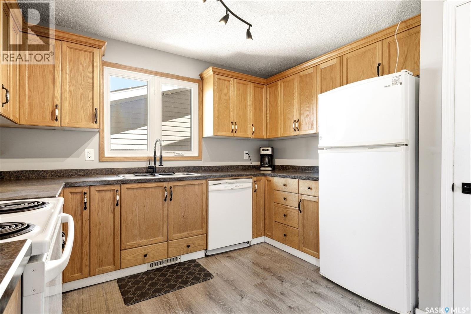 34 Glasgow Street, Regina, Saskatchewan  S4X 1E1 - Photo 9 - SK033383