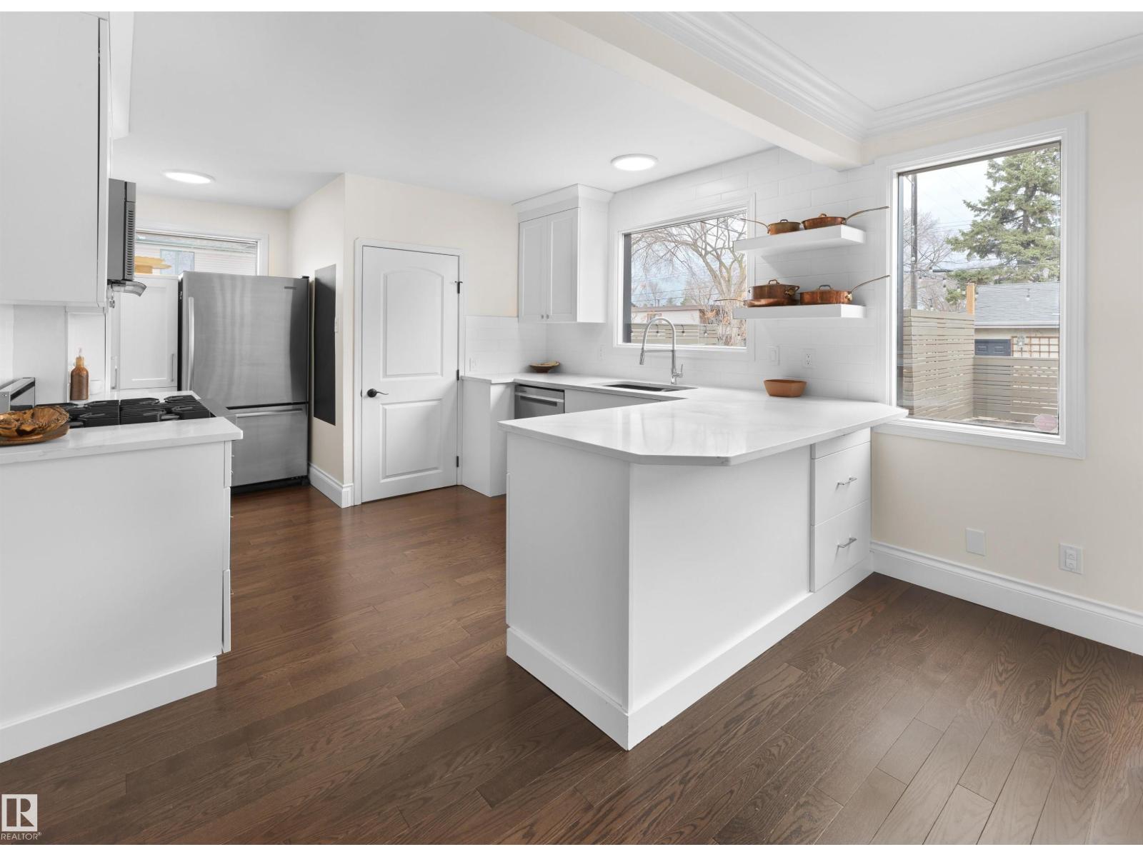 8960 77 Av Nw, Edmonton, Alberta  T6C 0L9 - Photo 7 - E4483963