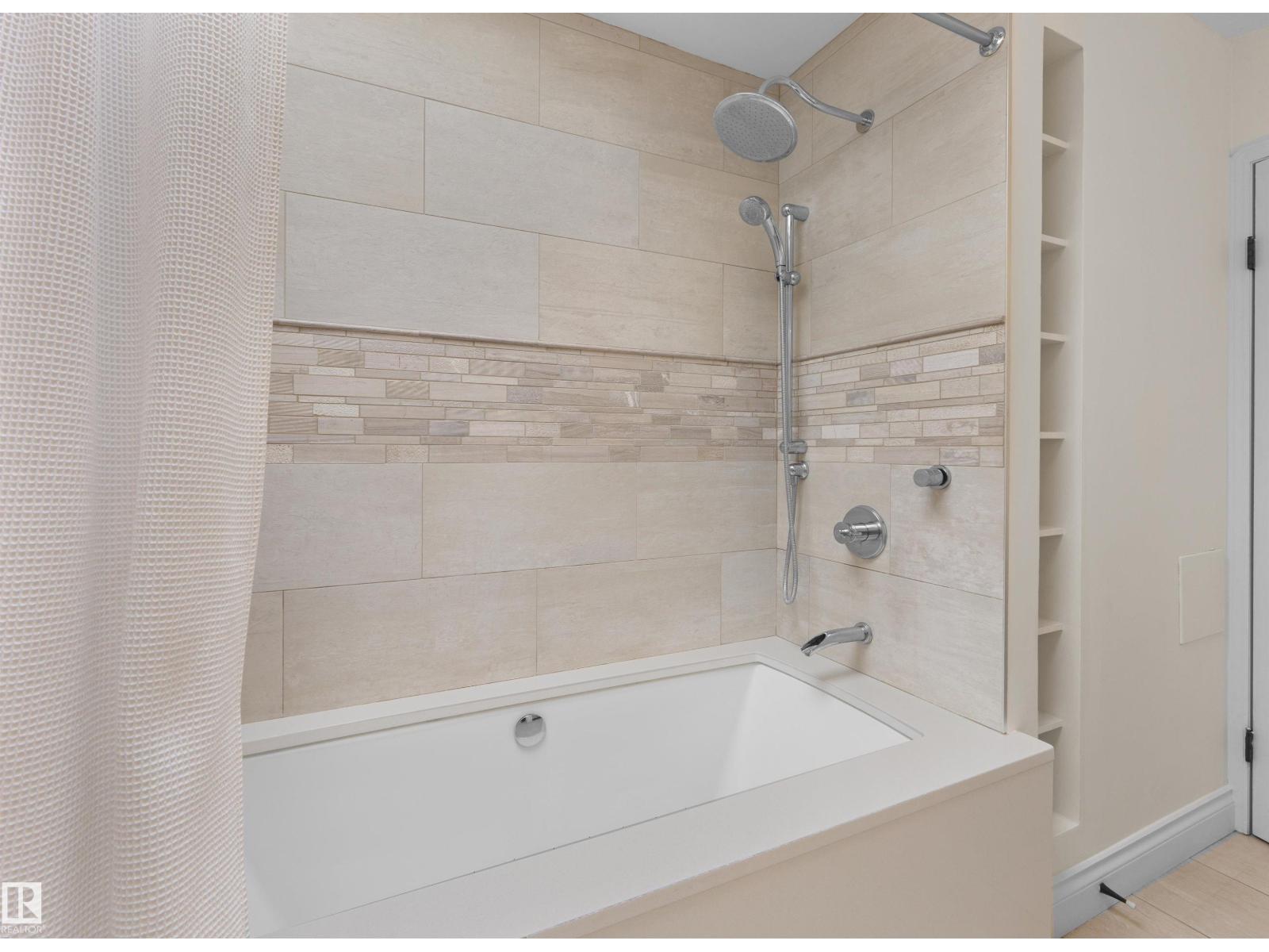 8960 77 Av Nw, Edmonton, Alberta  T6C 0L9 - Photo 18 - E4483963