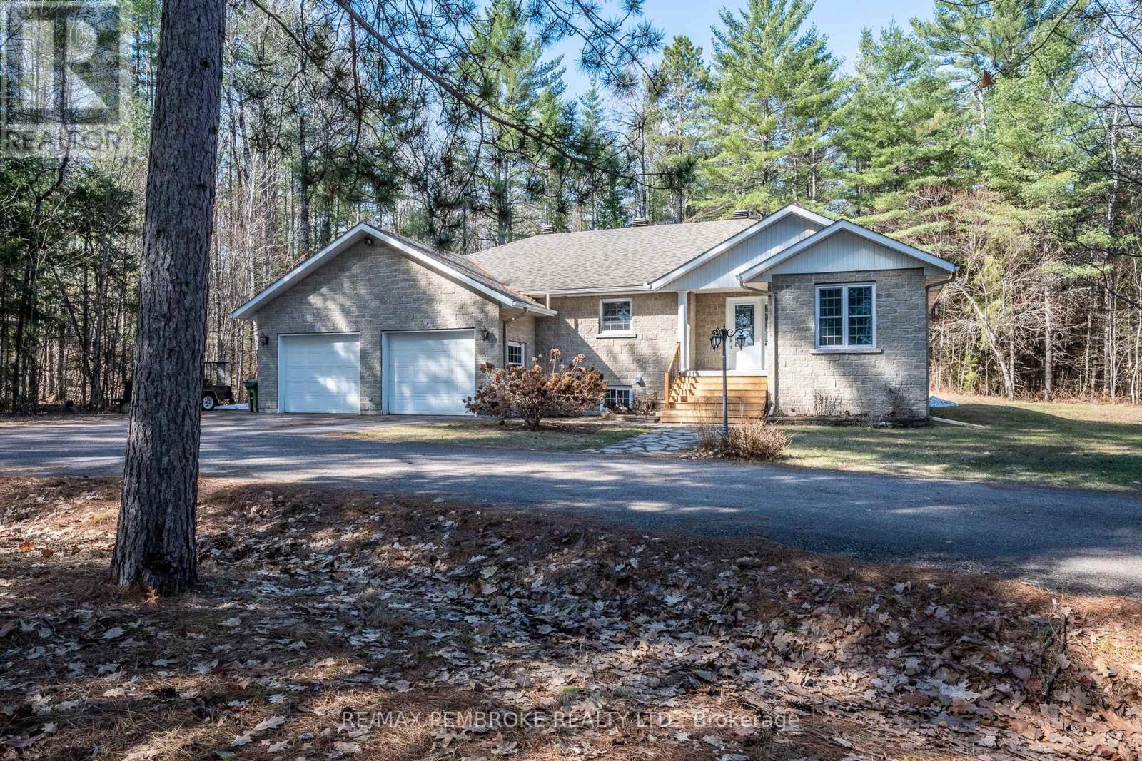 226 EICHSTAEDT ROAD, Petawawa, Ontario