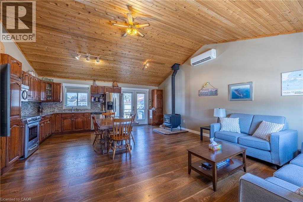 8 Pickerel Road, Long Point, Ontario  N0E 1M0 - Photo 10 - 40805551