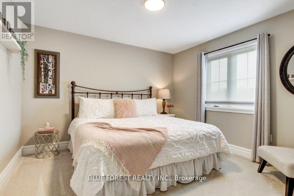 192 Foxborough Place, Thames Centre, Ontario  N0M 2P0 - Photo 28 - X13041118