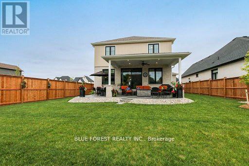 192 Foxborough Place, Thames Centre, Ontario  N0M 2P0 - Photo 35 - X13041118