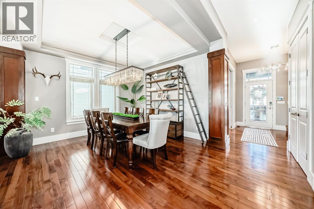 22 Angle Street SW, Calgary, Alberta  T3E 0V6 - Photo 7 - A2302006