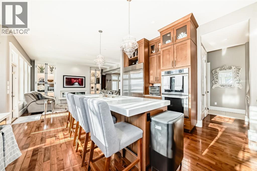 22 Angle Street SW, Calgary, Alberta  T3E 0V6 - Photo 5 - A2302006