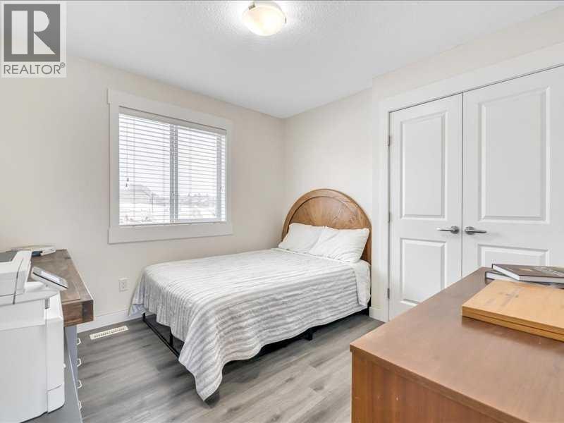 201 Rainbow Falls Glen, Chestermere, Alberta  T1X 0S6 - Photo 32 - A2302864