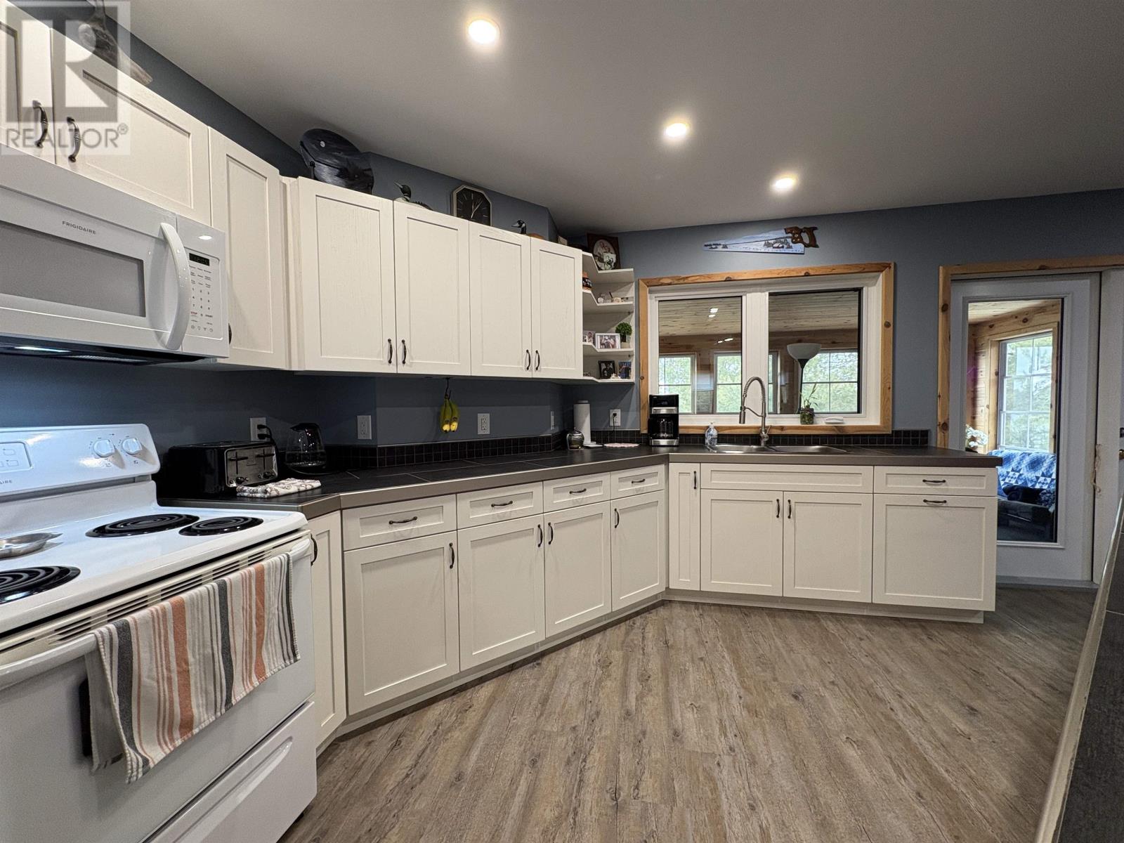 283 Japada Trl, Bears Pass, Ontario  P9A 0A1 - Photo 14 - TB2600707