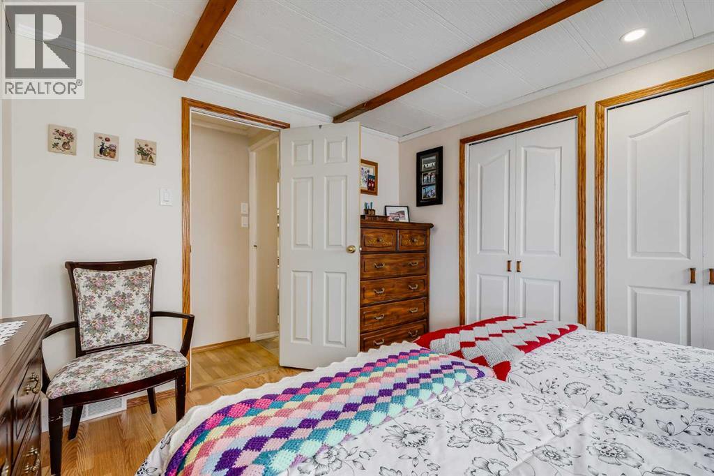 240 Big Hill Circle SE, Airdrie, Alberta  T4A 1P8 - Photo 19 - A2304272