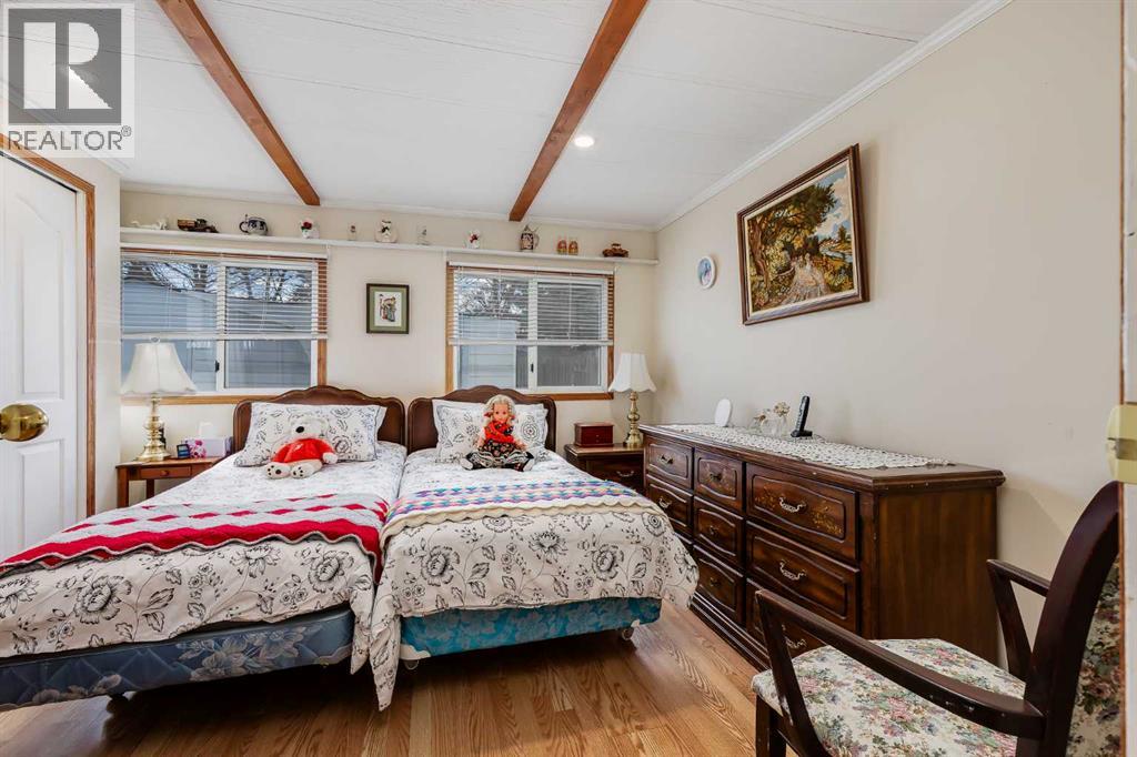 240 Big Hill Circle SE, Airdrie, Alberta  T4A 1P8 - Photo 18 - A2304272