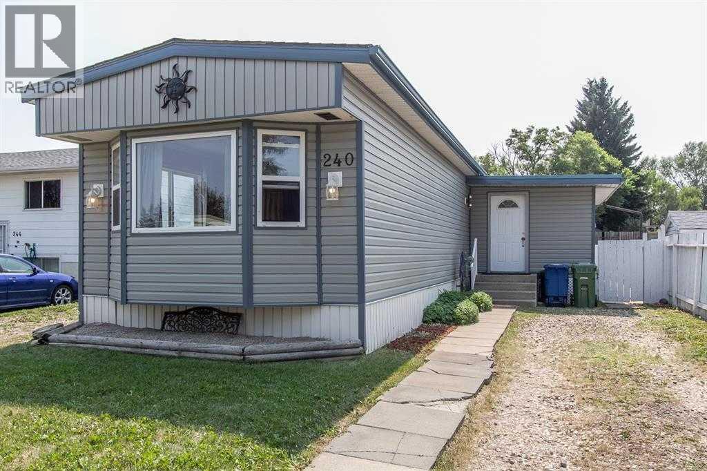 240 Big Hill Circle SE, Airdrie, Alberta