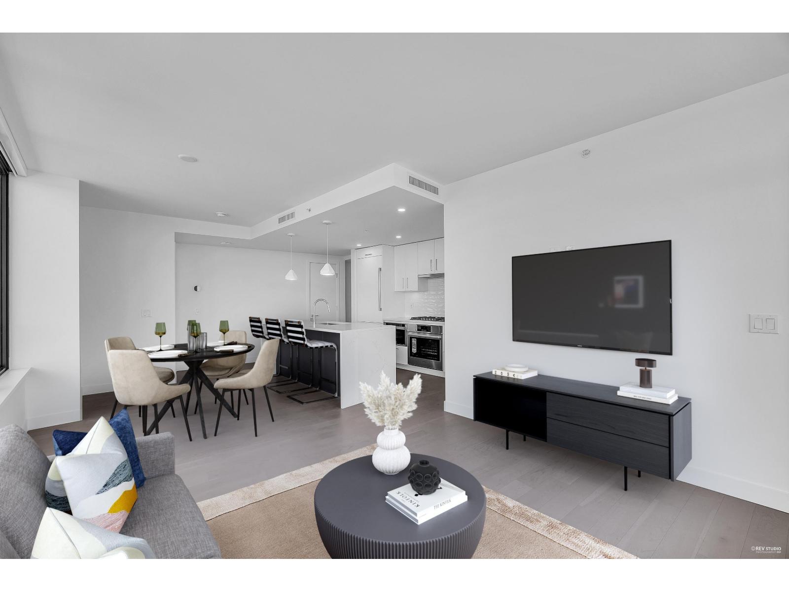 810 1588 Johnston Road, White Rock, British Columbia  V4B 0C5 - Photo 2 - R3115498