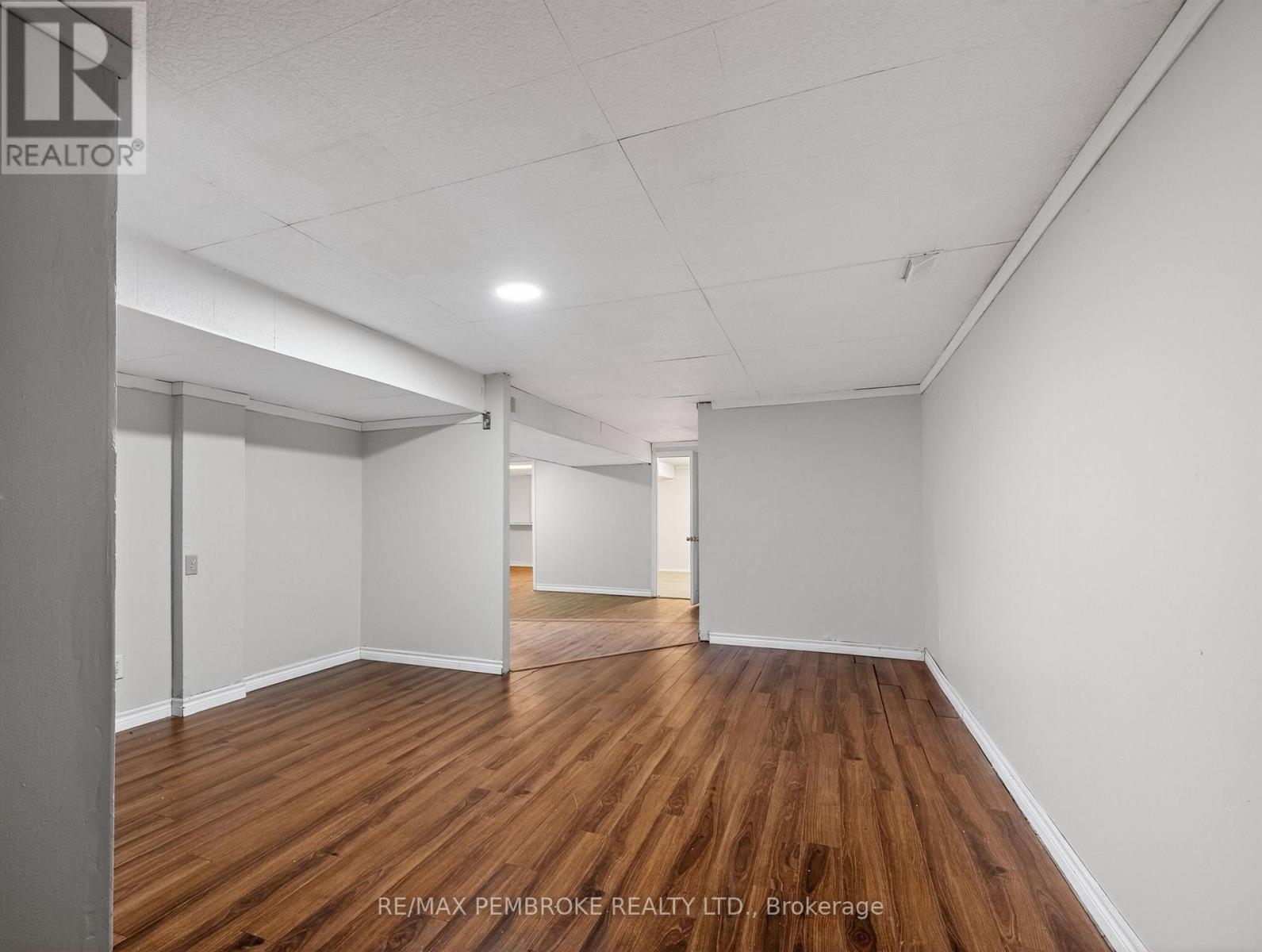 10 Algonquin Street, Petawawa, Ontario  K8H 2A9 - Photo 23 - X13041046