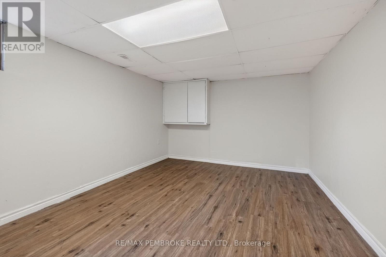 10 Algonquin Street, Petawawa, Ontario  K8H 2A9 - Photo 30 - X13041046