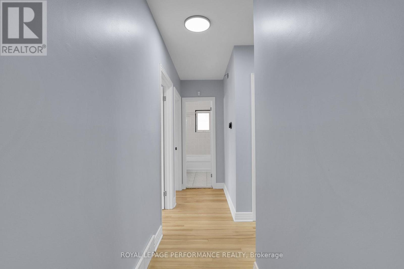 Upper Unit - 934 Smyth Road, Ottawa, Ontario  K1G 1P6 - Photo 15 - X13041150