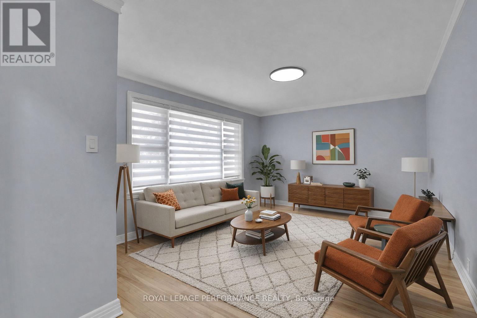 Upper Unit - 934 Smyth Road, Ottawa, Ontario  K1G 1P6 - Photo 5 - X13041150