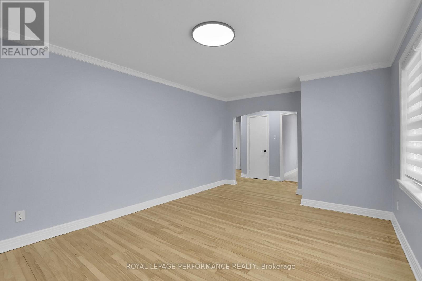 Upper Unit - 934 Smyth Road, Ottawa, Ontario  K1G 1P6 - Photo 8 - X13041150