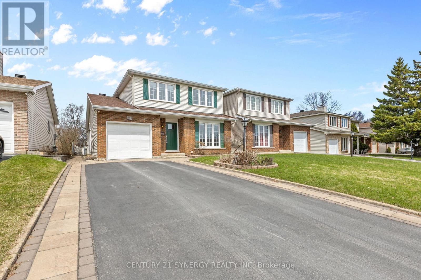 40 Brockington Crescent, Ottawa, Ontario  K2G 4K2 - Photo 2 - X13041158