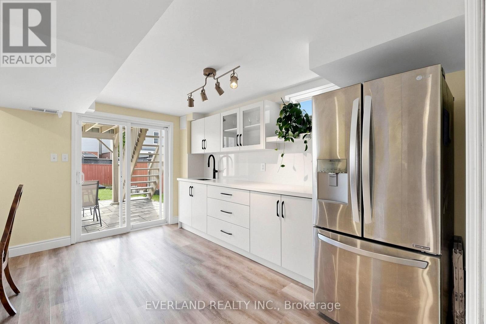 50 Shenandoah Drive, Whitby, Ontario  L1P 1T3 - Photo 38 - E13037904