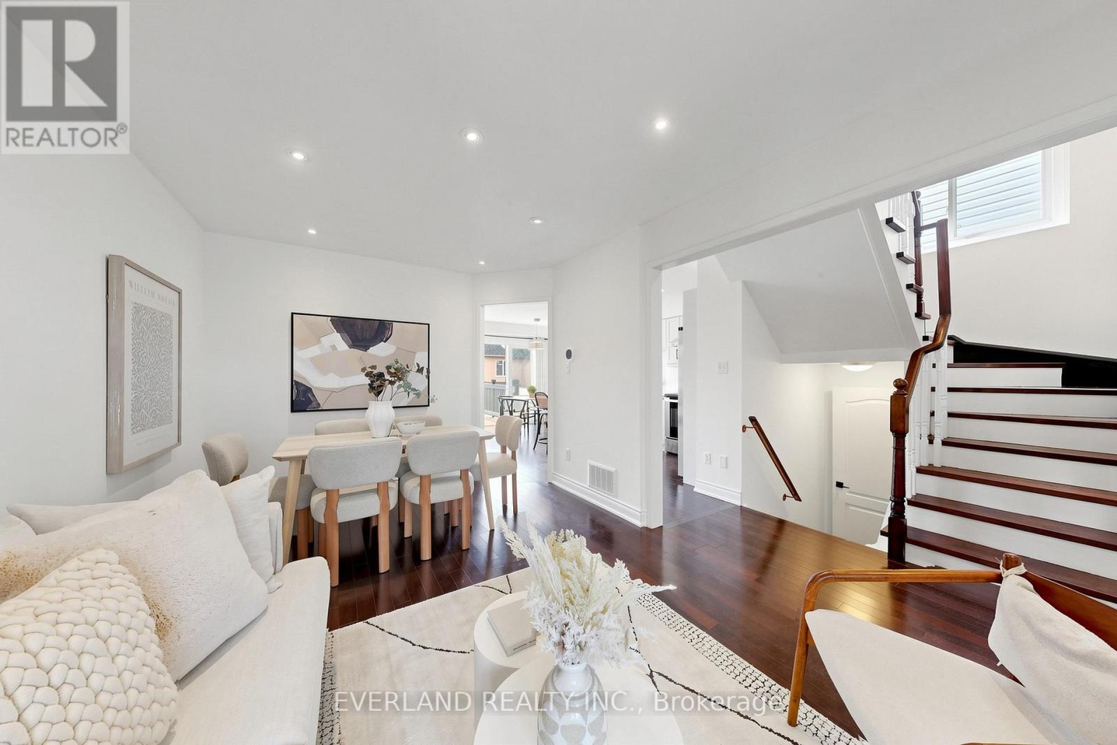 50 Shenandoah Drive, Whitby, Ontario  L1P 1T3 - Photo 5 - E13037904