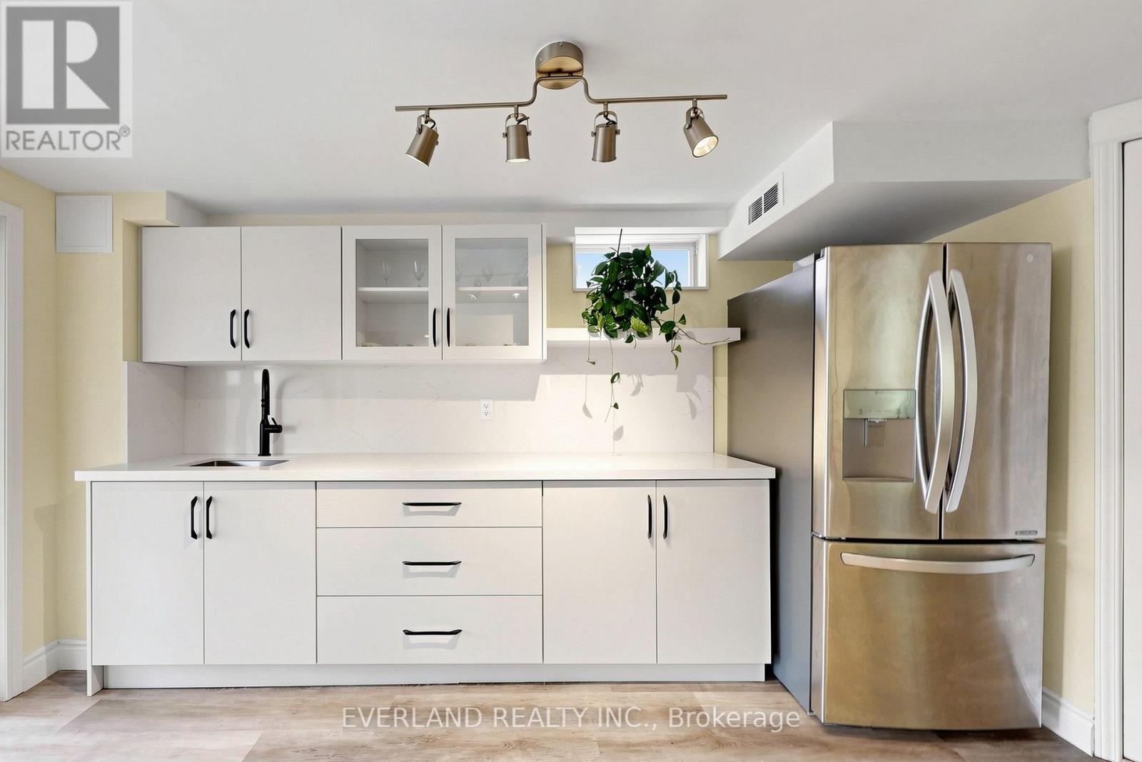 50 Shenandoah Drive, Whitby, Ontario  L1P 1T3 - Photo 37 - E13037904