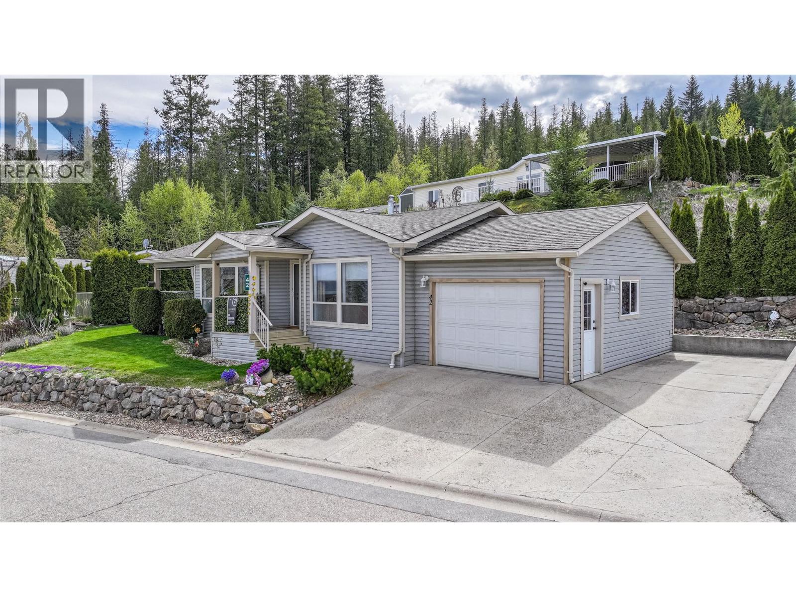 1510 Trans Canada Highway Unit# 42, Sorrento, British Columbia  V0E 2W2 - Photo 3 - 10384302