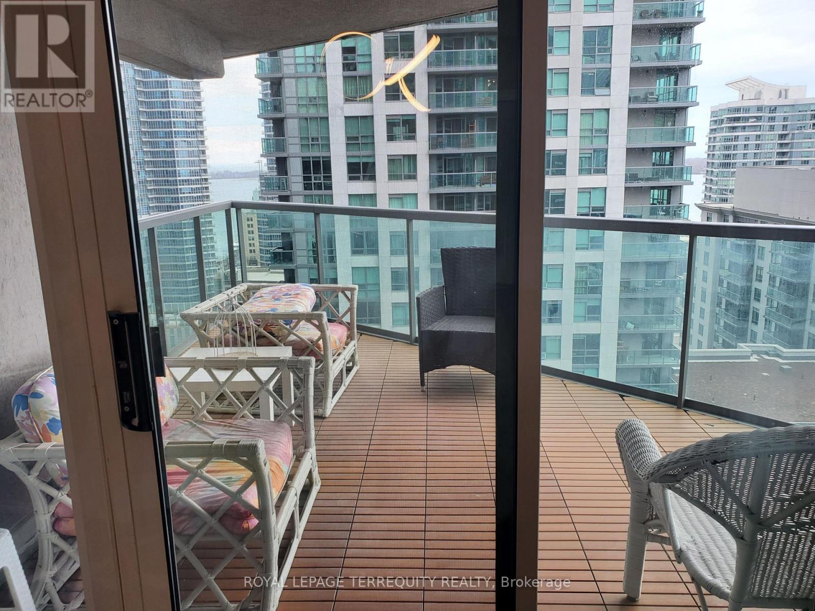 2311 - 30 Grand Trunk Crescent, Toronto, Ontario  M5J 3A4 - Photo 15 - C13038890