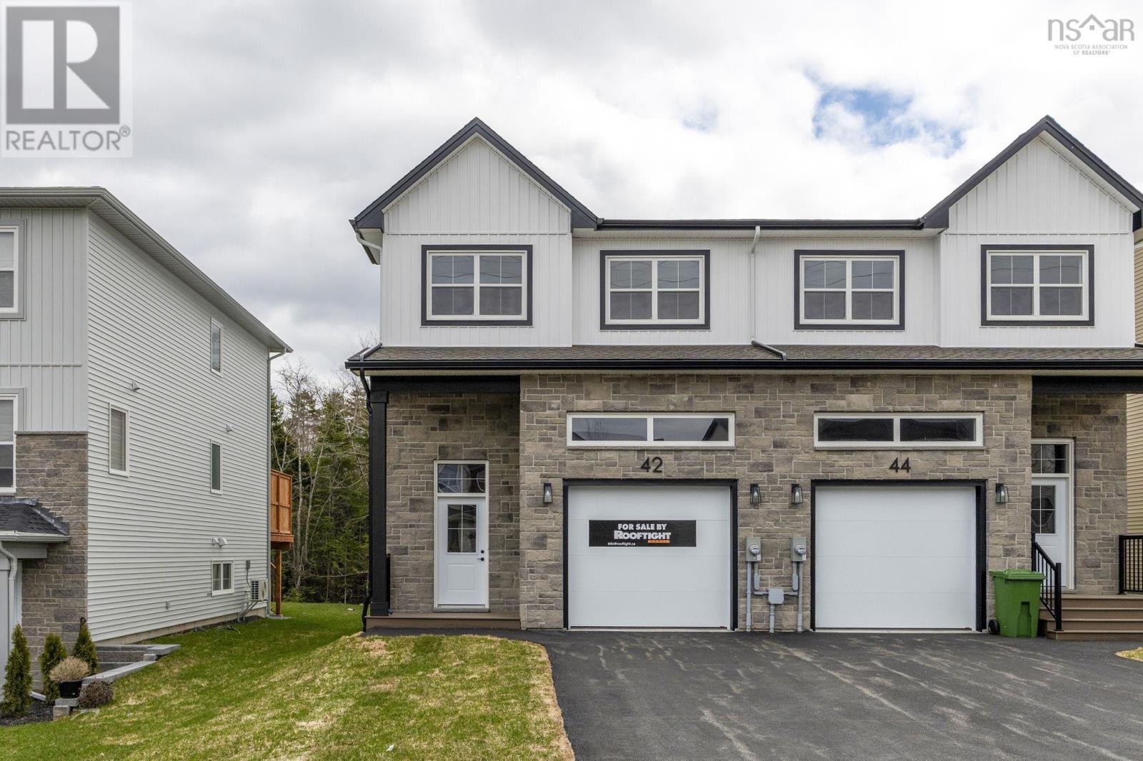 Smd-5a 42 Simona Drive, Dartmouth, Nova Scotia  B2X 0C9 - Photo 1 - 202601732