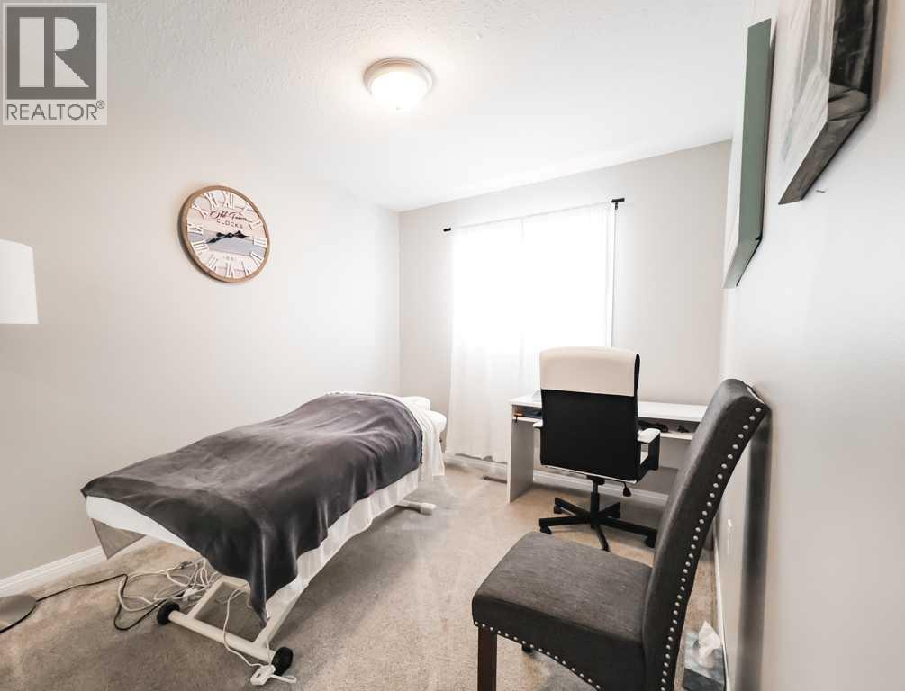 10705 101 Avenue, La Crete, Alberta  T0H 2H0 - Photo 19 - A2302010