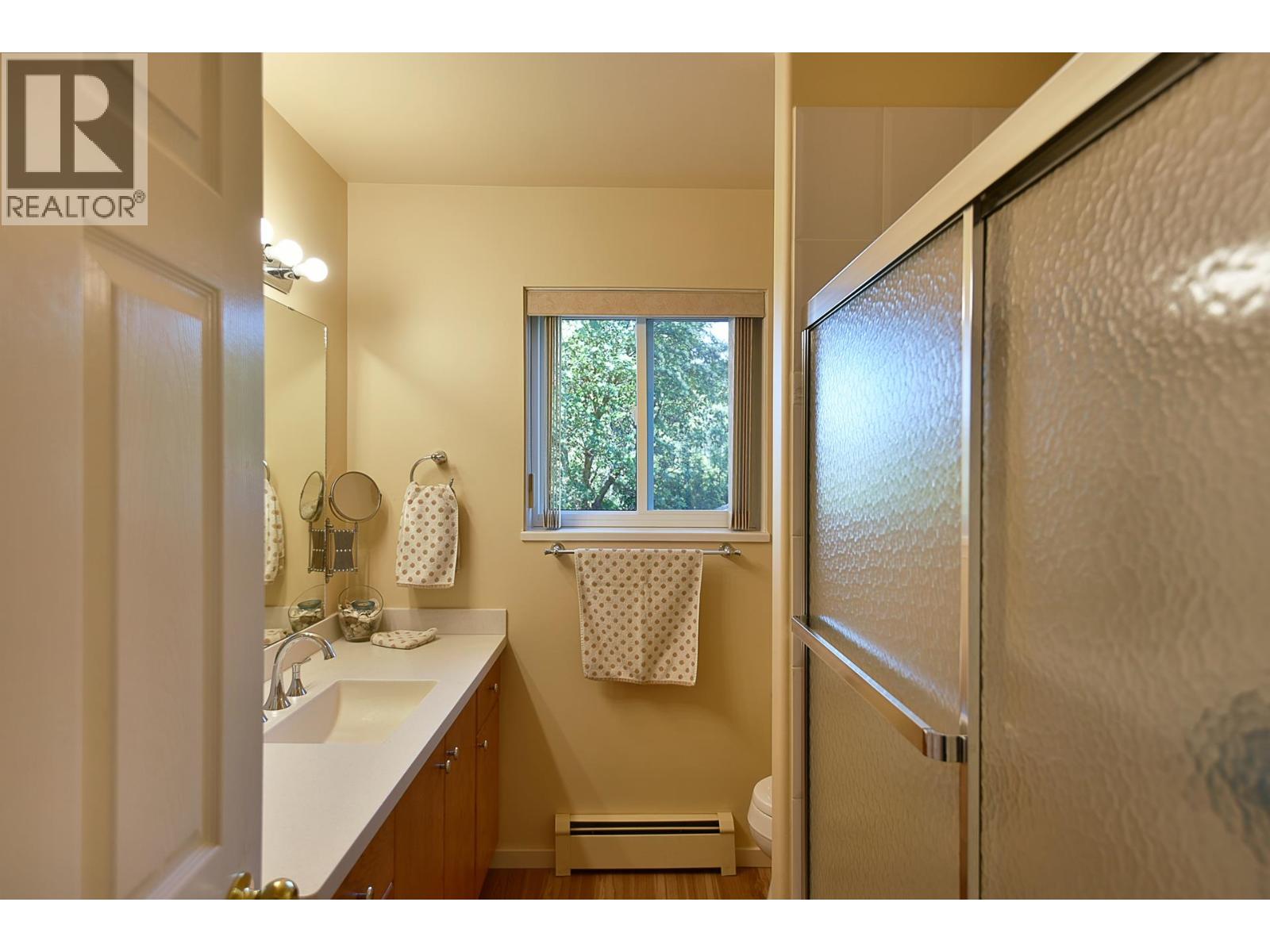 6502 Sunshine Coast Highway, Sechelt, British Columbia  V7Z 0M9 - Photo 18 - R3115485